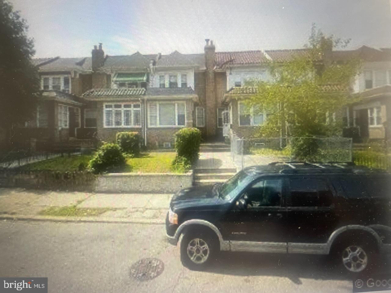 1608 W Nedro Avenue