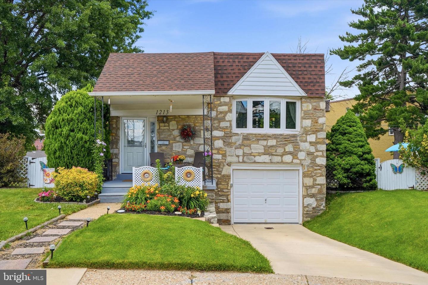 1213 Fenwick Place