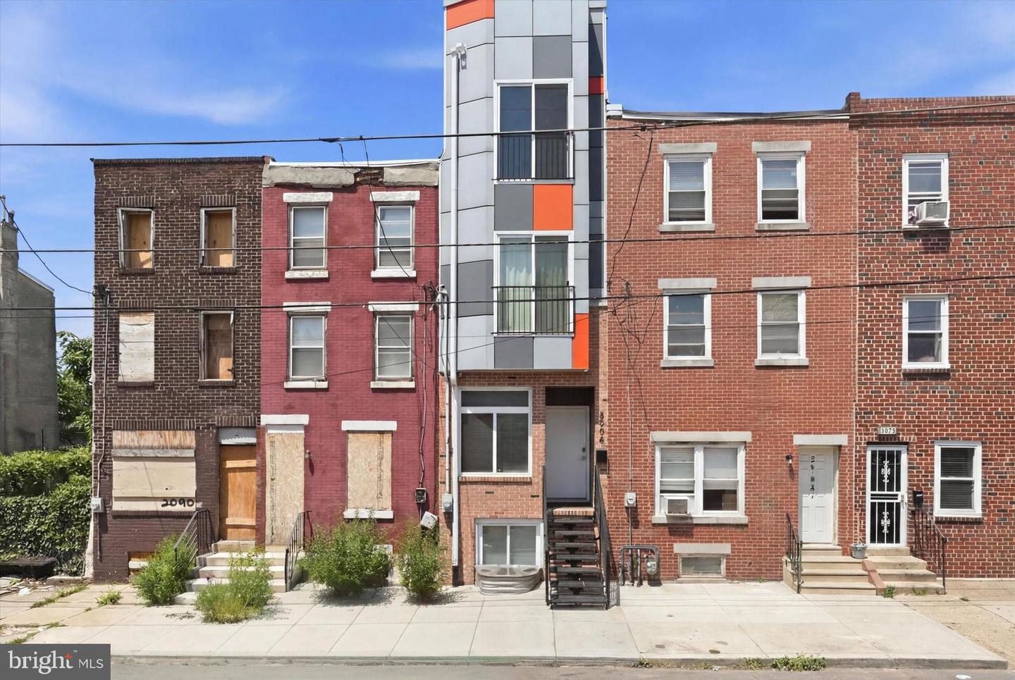 2044 N 5th Street