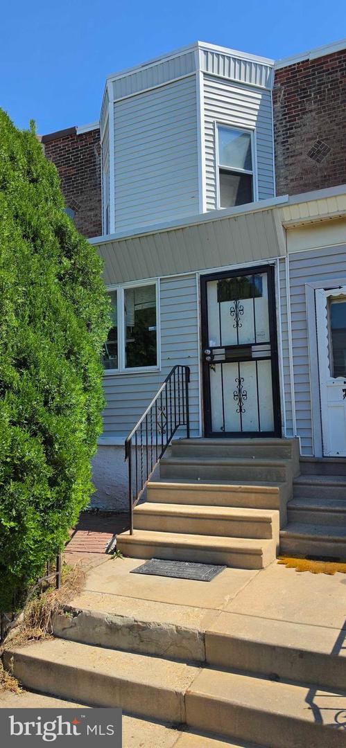2641 S 68th Street