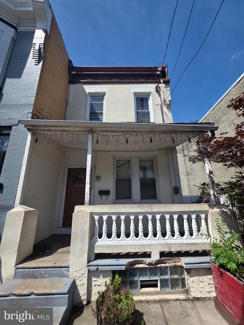 1850 E Orleans