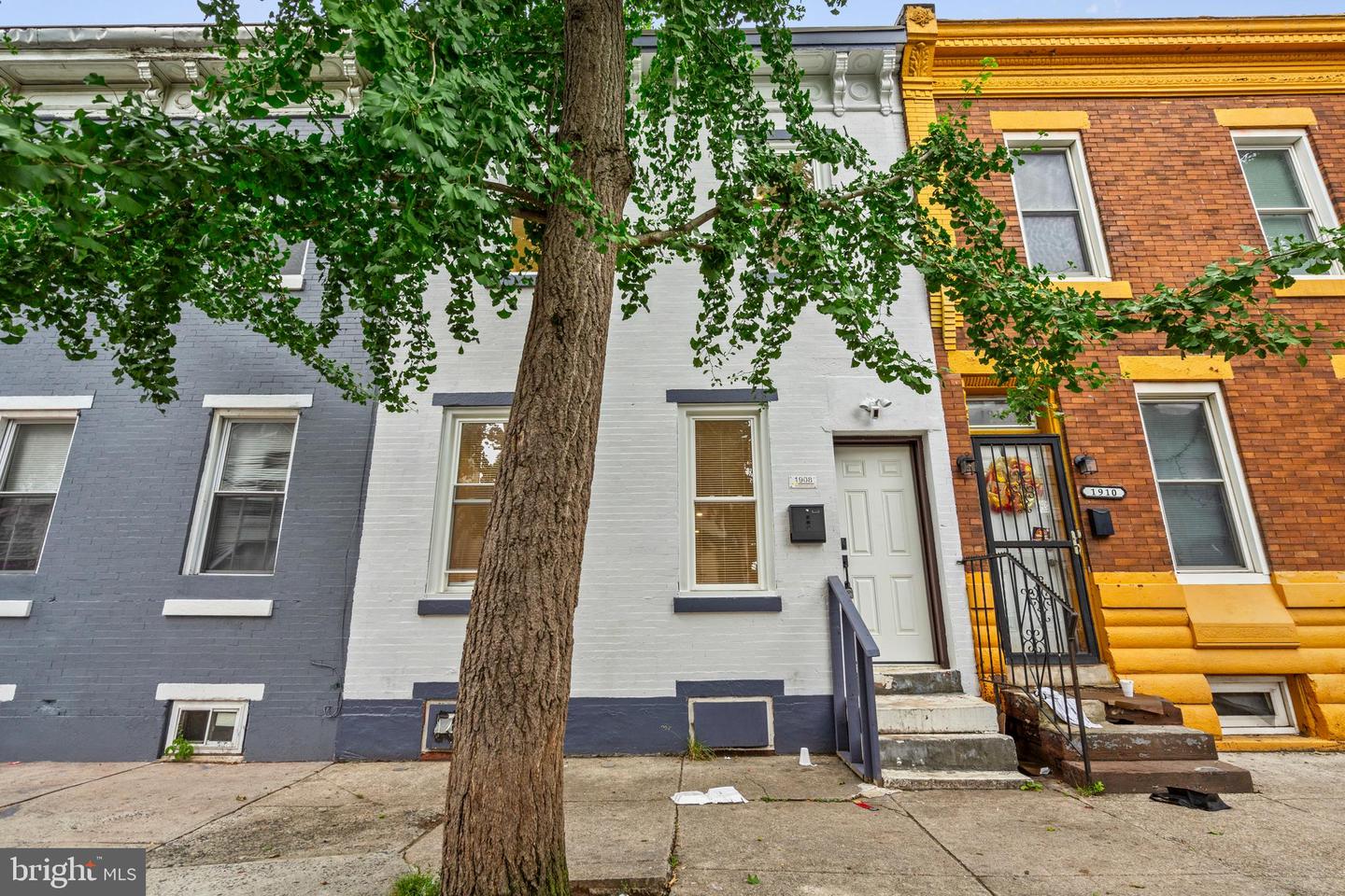 1908 N Croskey St
