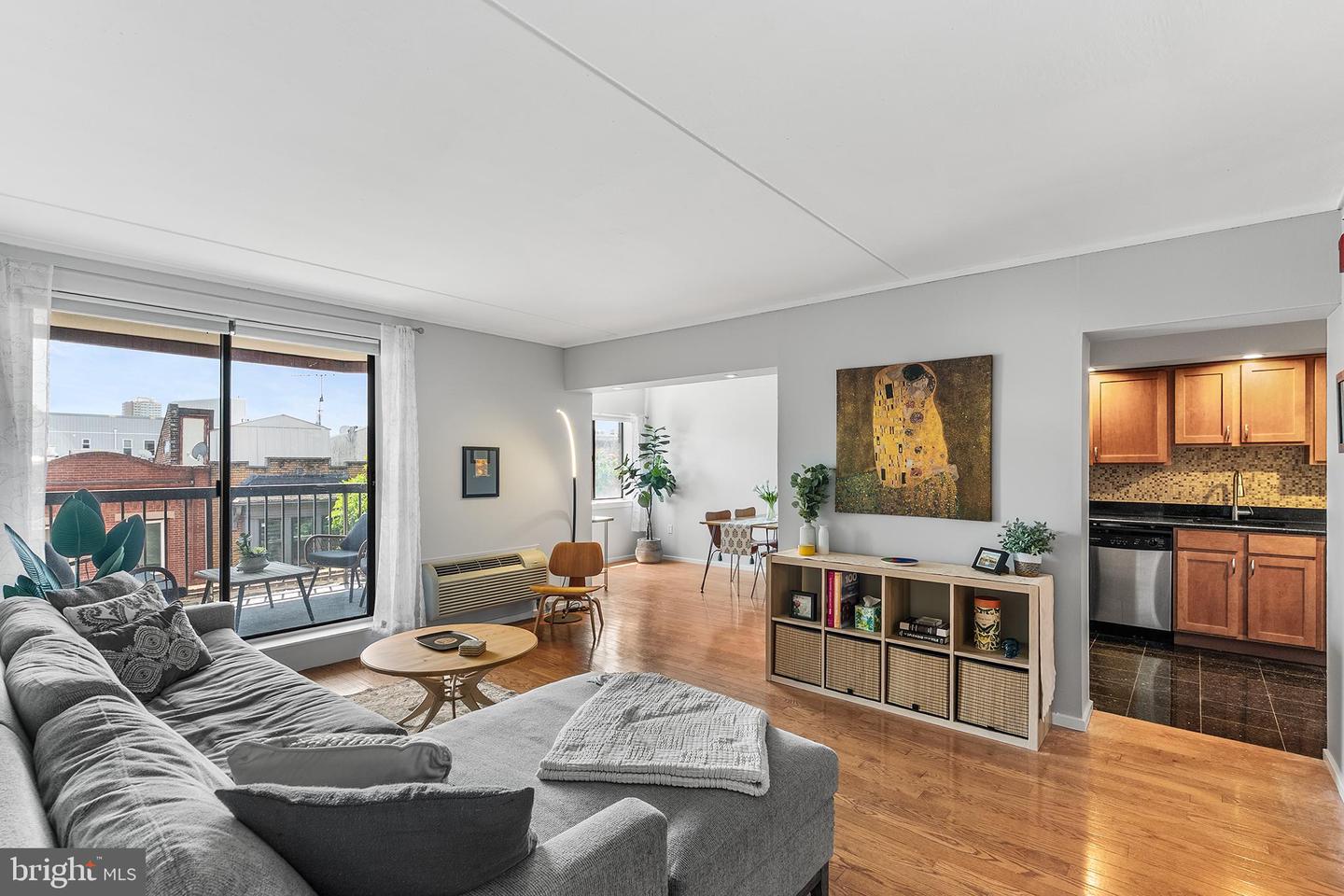 200 Lombard Street #528