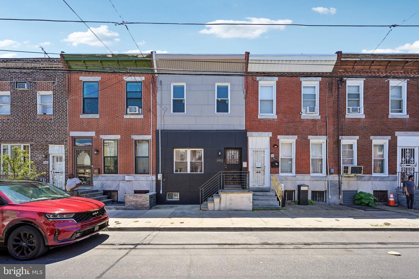 1912 Moore Street