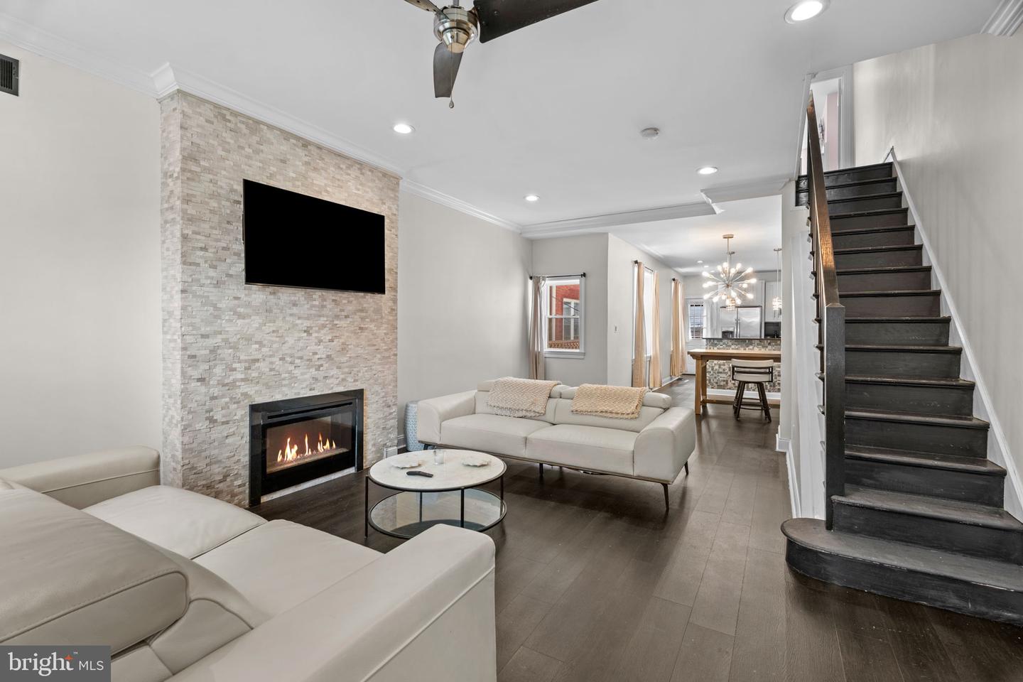 842 N 28th Street