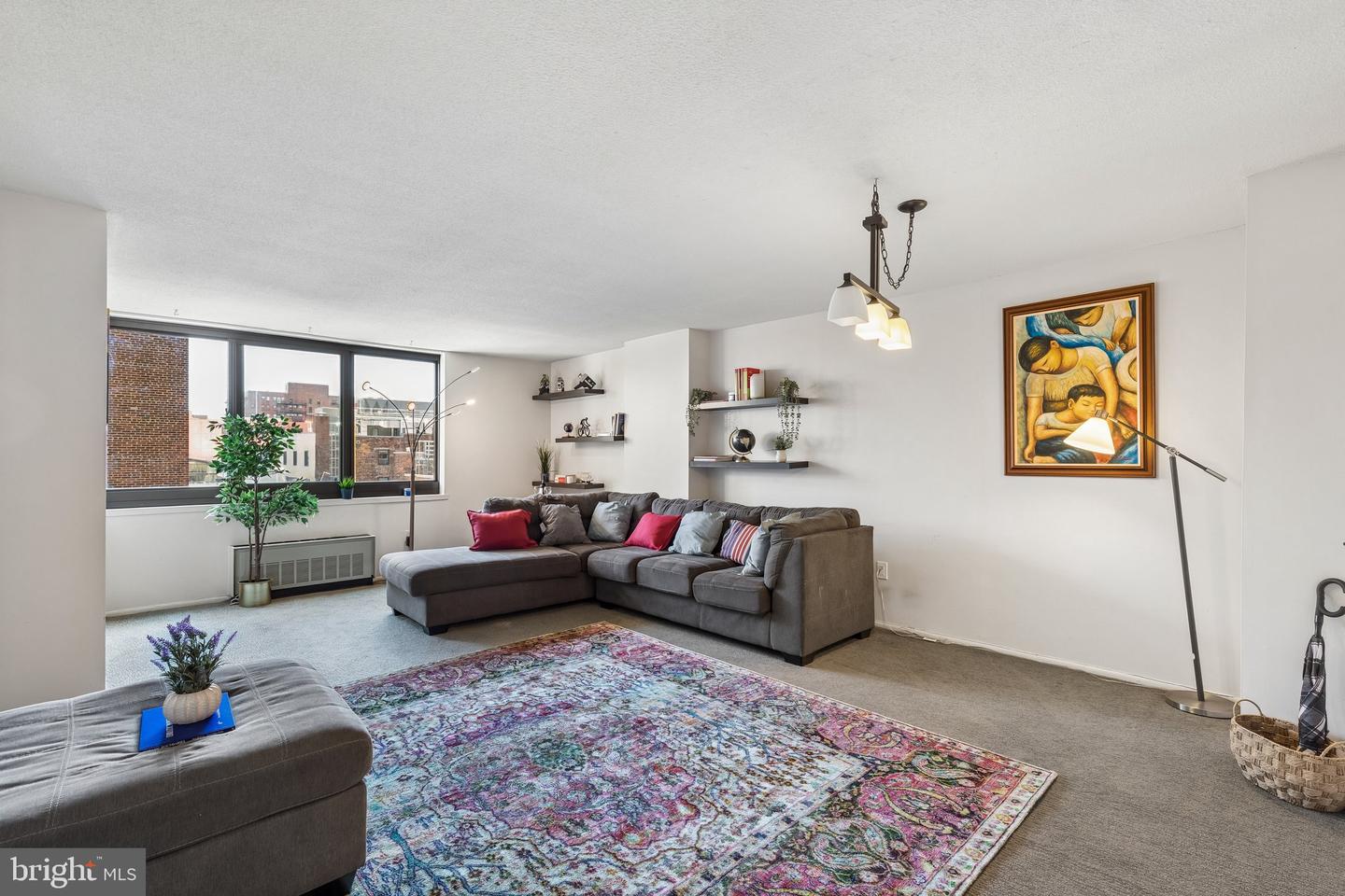 1420 Locust Street #8g