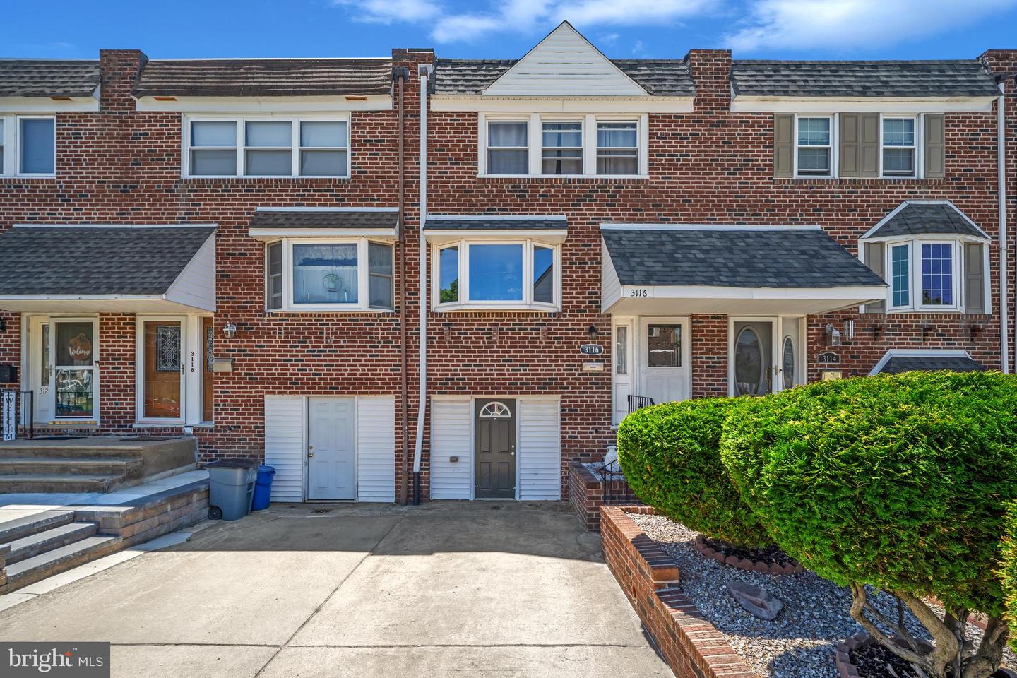 3116 Holly Rd