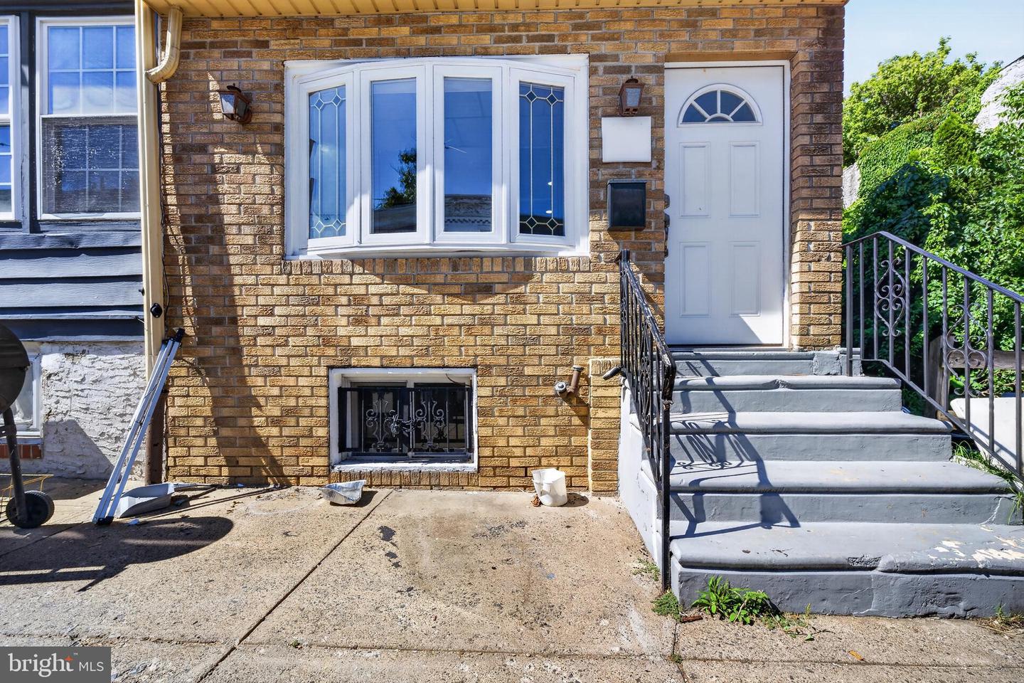 2431 W Sergeant Street