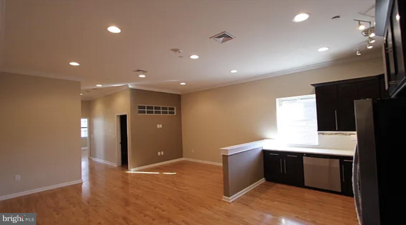 1017 Arch Street #6b