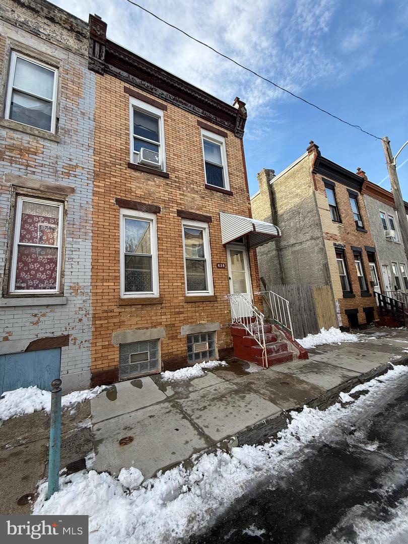 638 W Mayfield Street