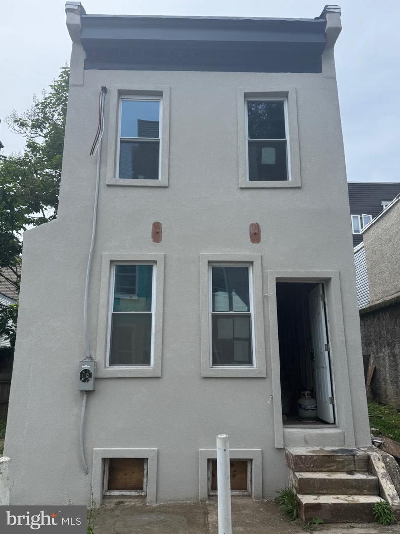 2112 N Darien