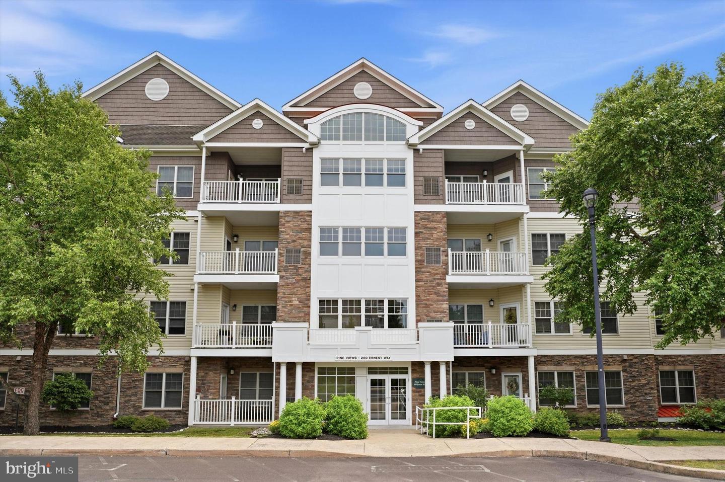 200 Ernest Way #236