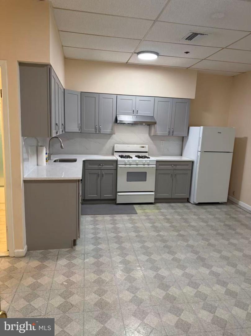 1009 Arch Street #4b, Philadelphia
