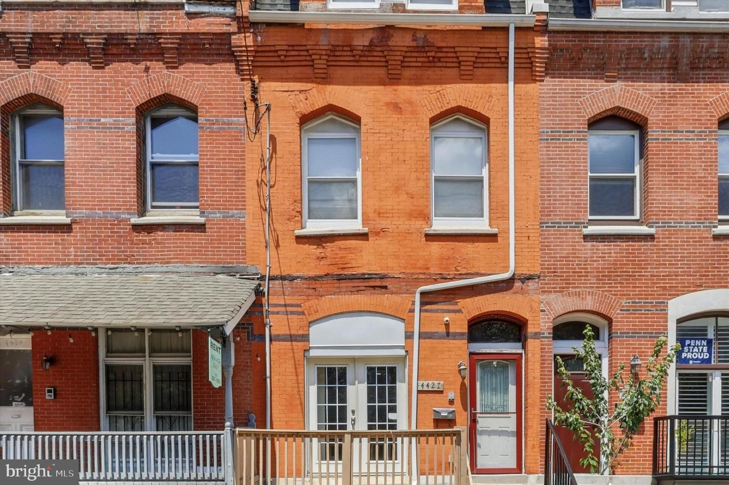 4427 Sansom St
