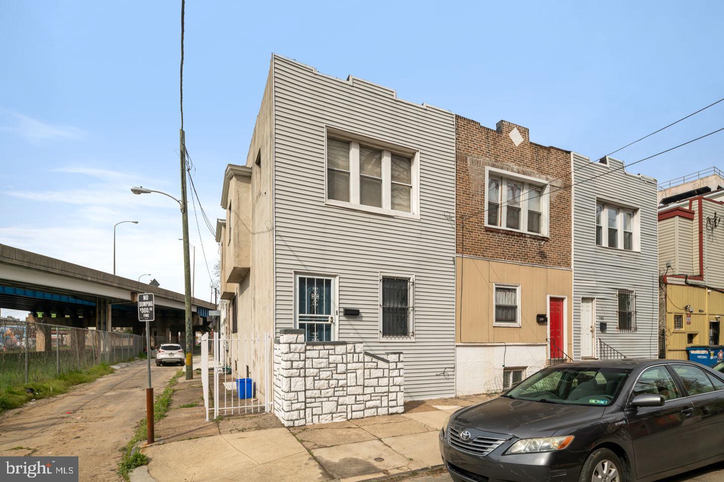 3311 Reed St