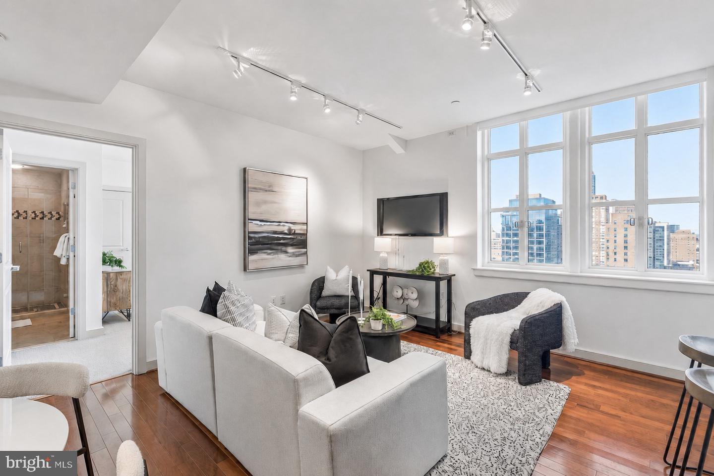 111 S 15th Street #2204