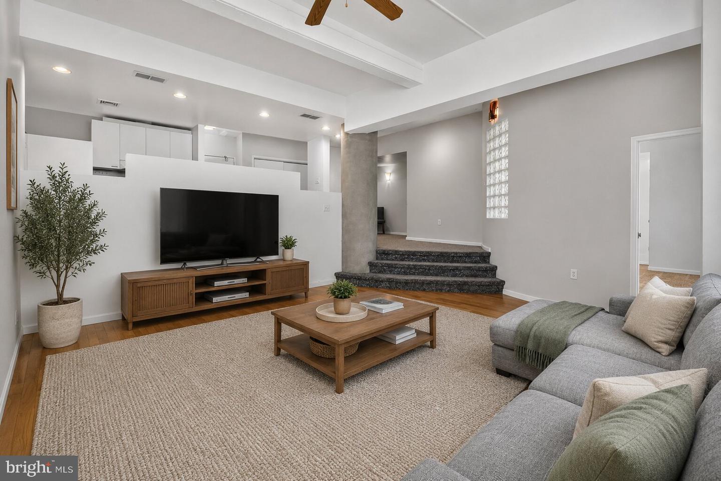 244 N 3rd Street #4c & 4d