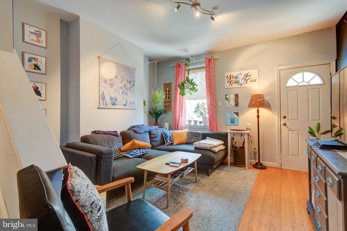 351 W Master Street