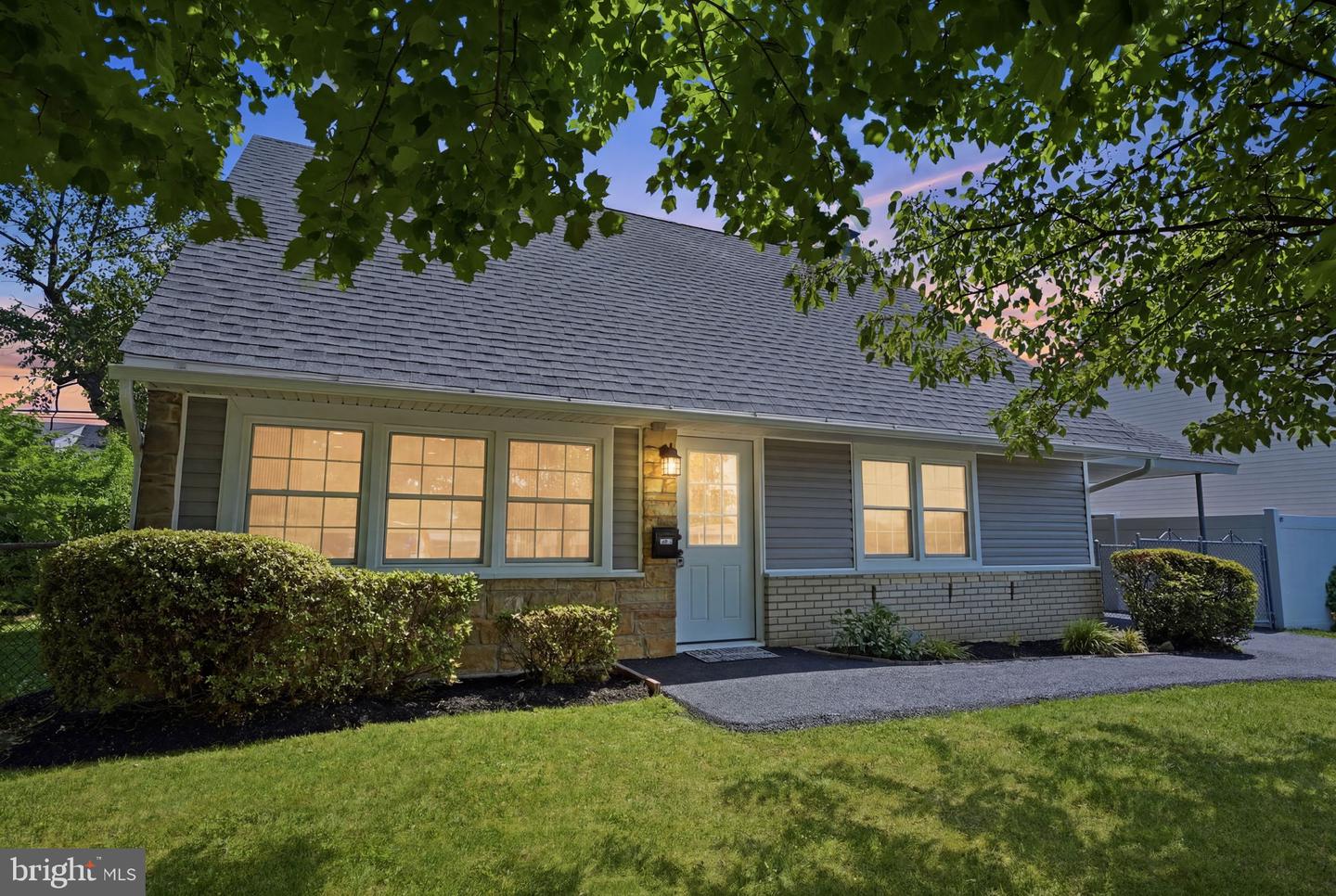 2873 Comly Road