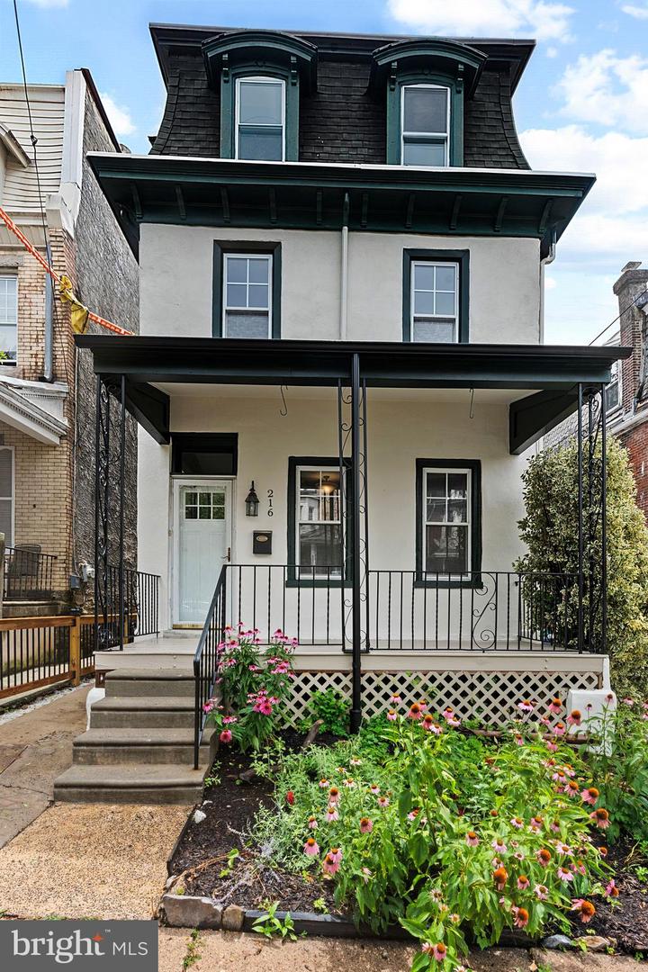 216 W Mount Pleasant Avenue
