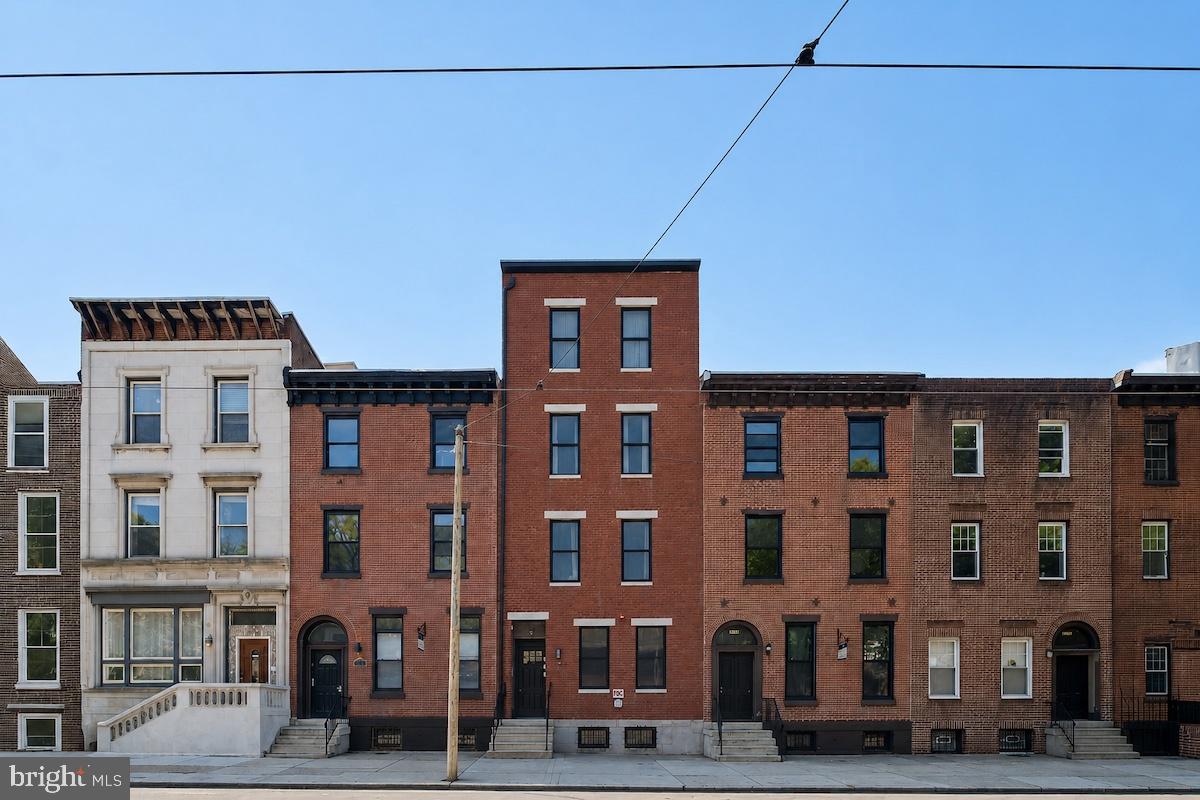 1716 W Girard Avenue #103