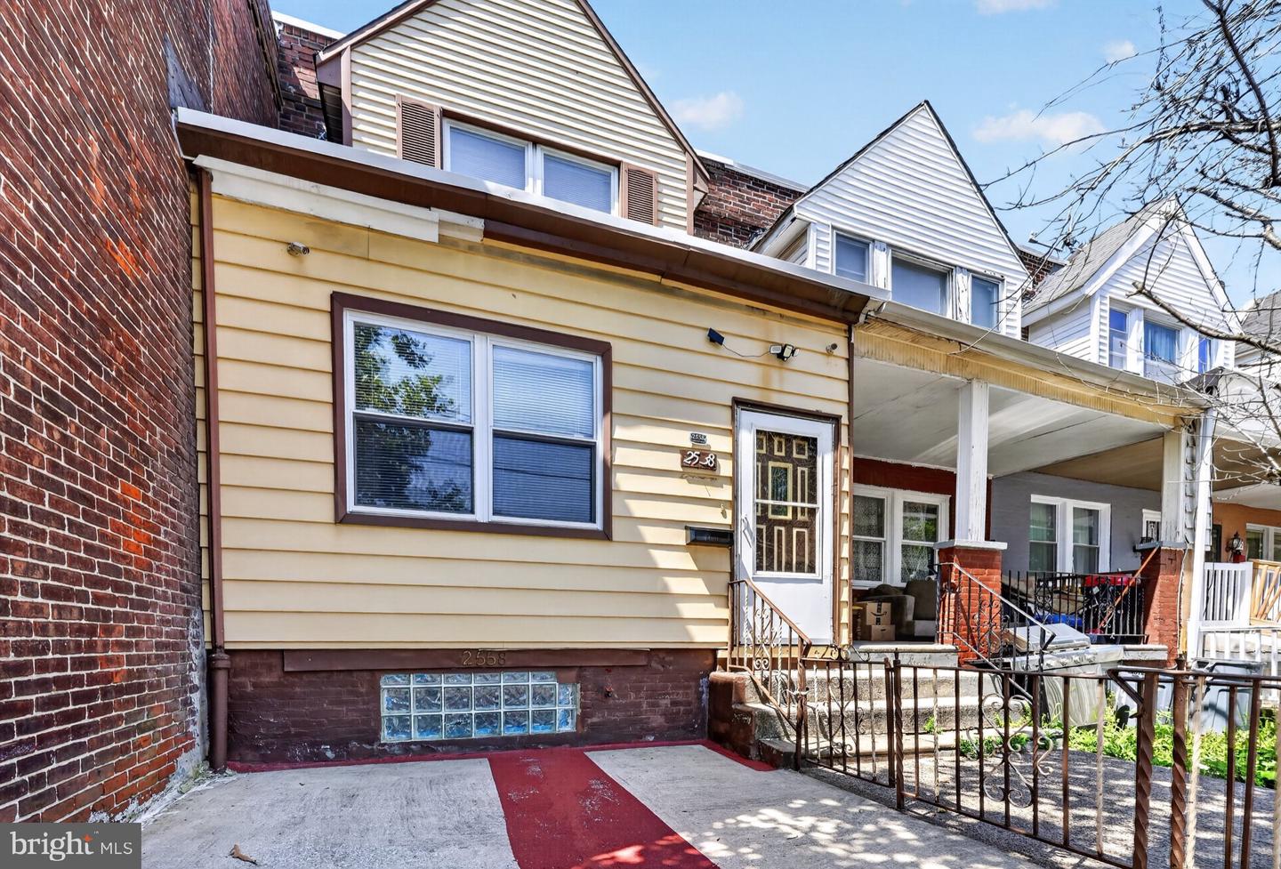 2558 S 61st Street