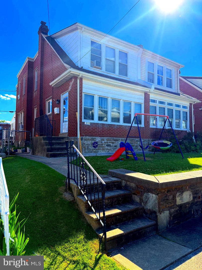 1834 Lansing Street