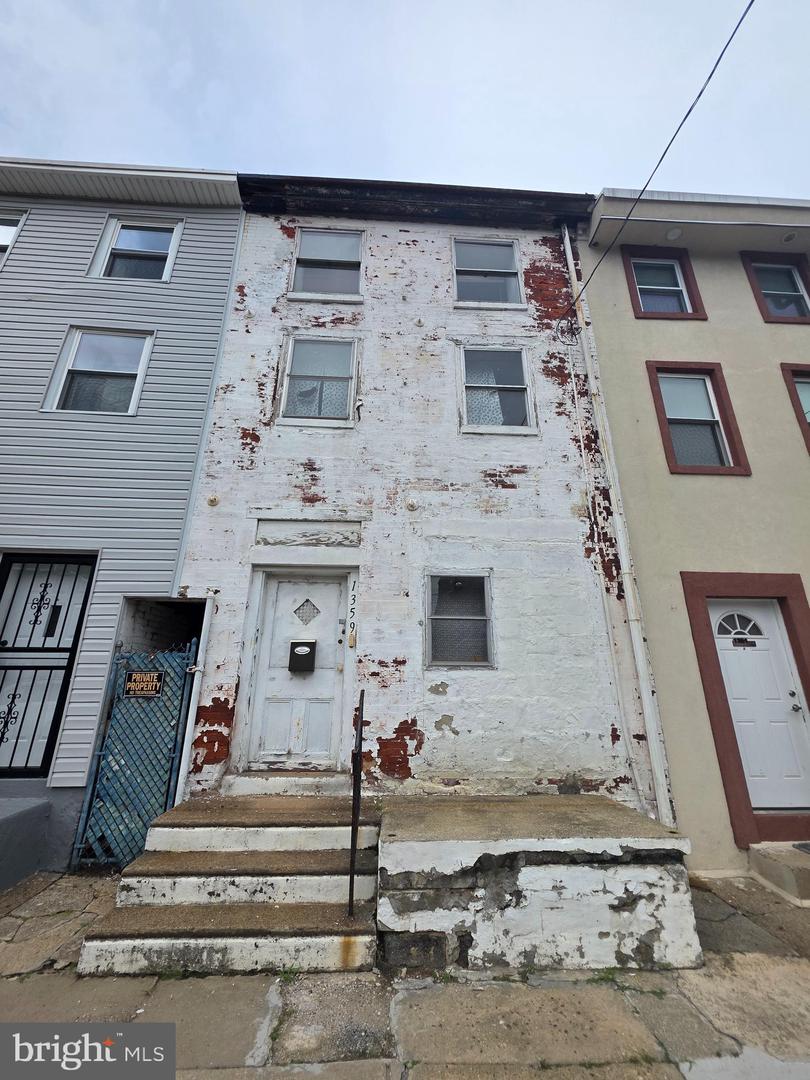 1359 Sellers Street