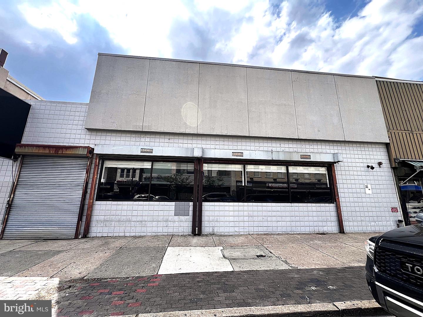 5612-5614 N 5th Street