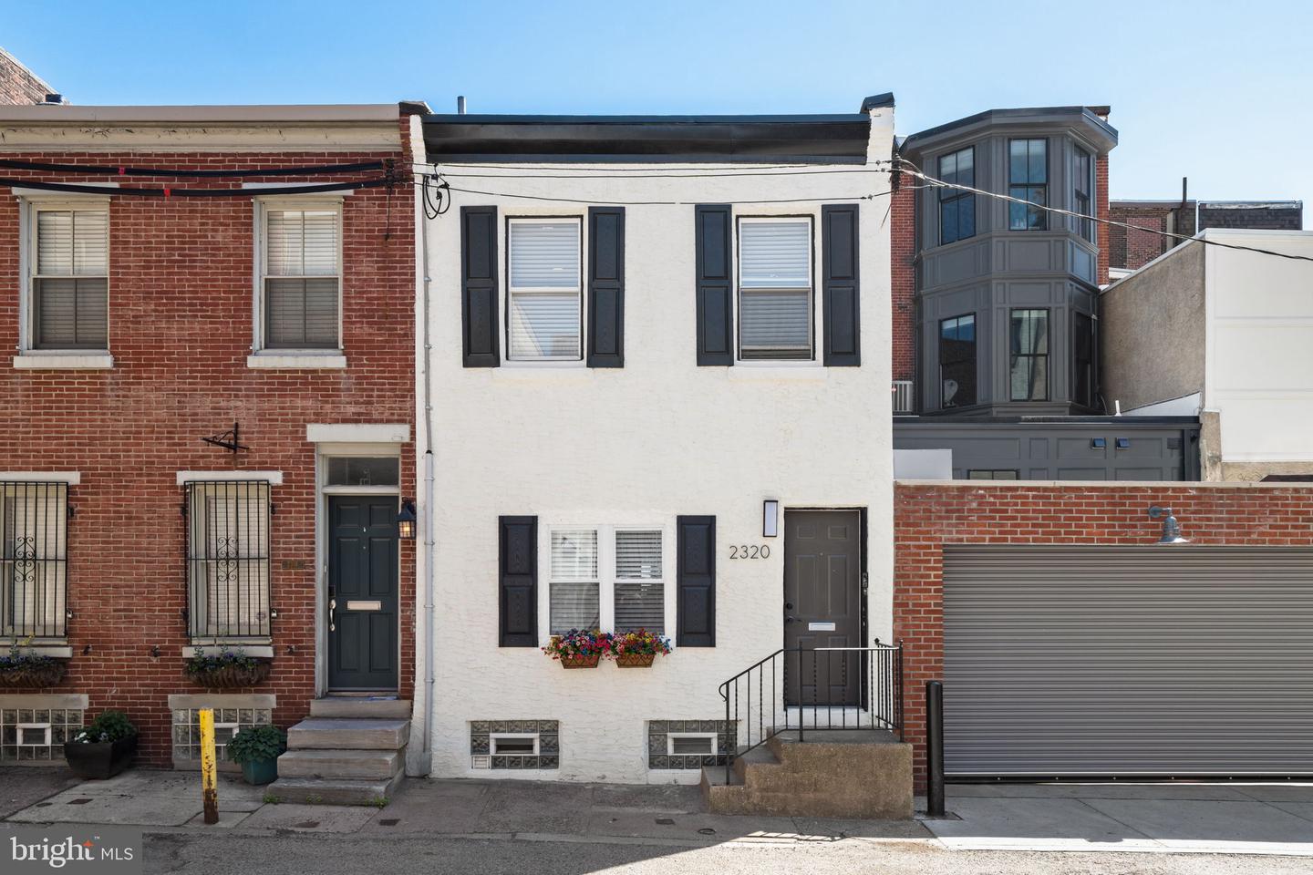 2320 Manning Street