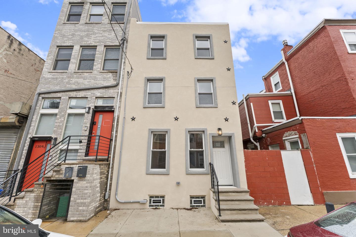 1307 N Randolph Street