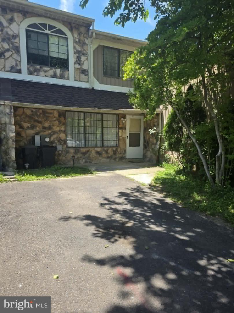 1102 Stewart Place