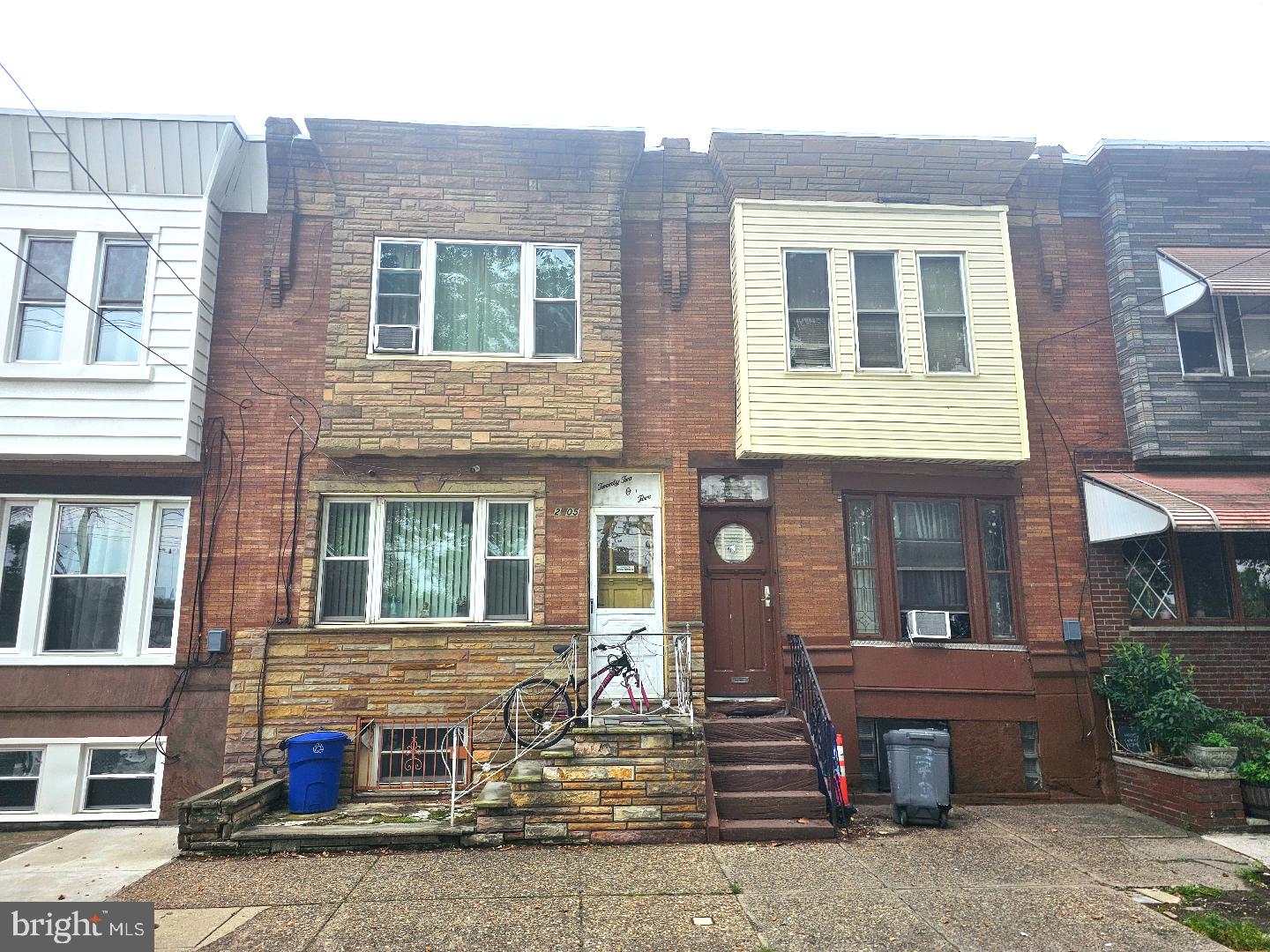 2205 S 24th Street