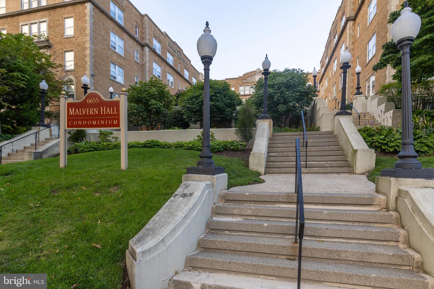 6655 Mccallum Street #202