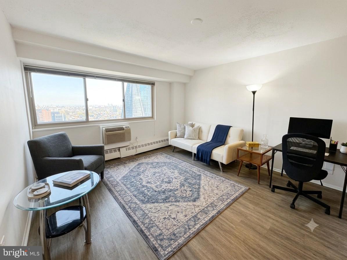2101 Chestnut Street #1813