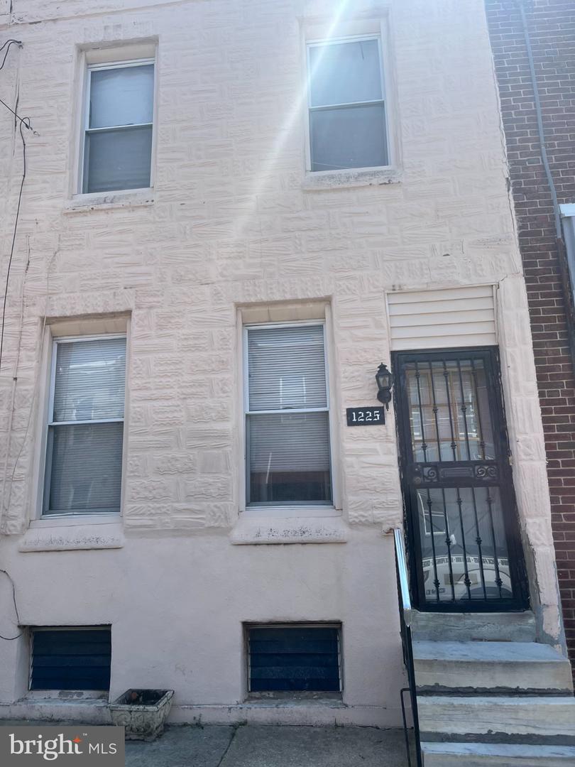 1225 S 21st St