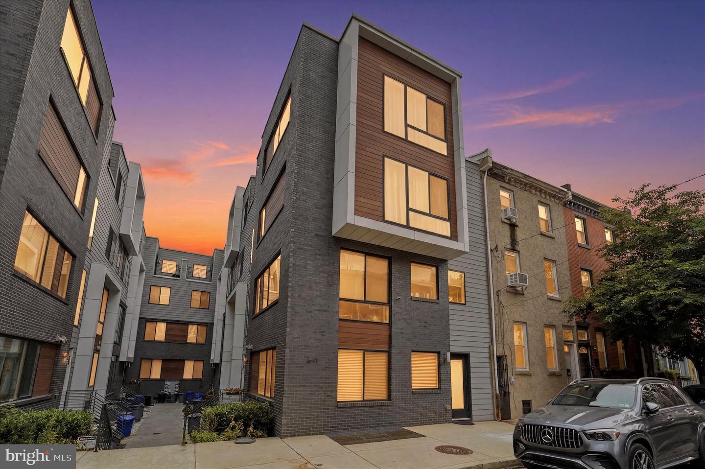 1647 E Eyre Street #1