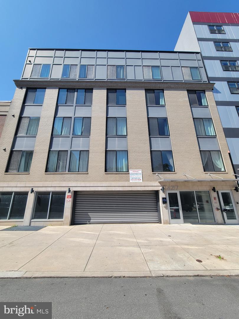 4217 Chestnut Street #206