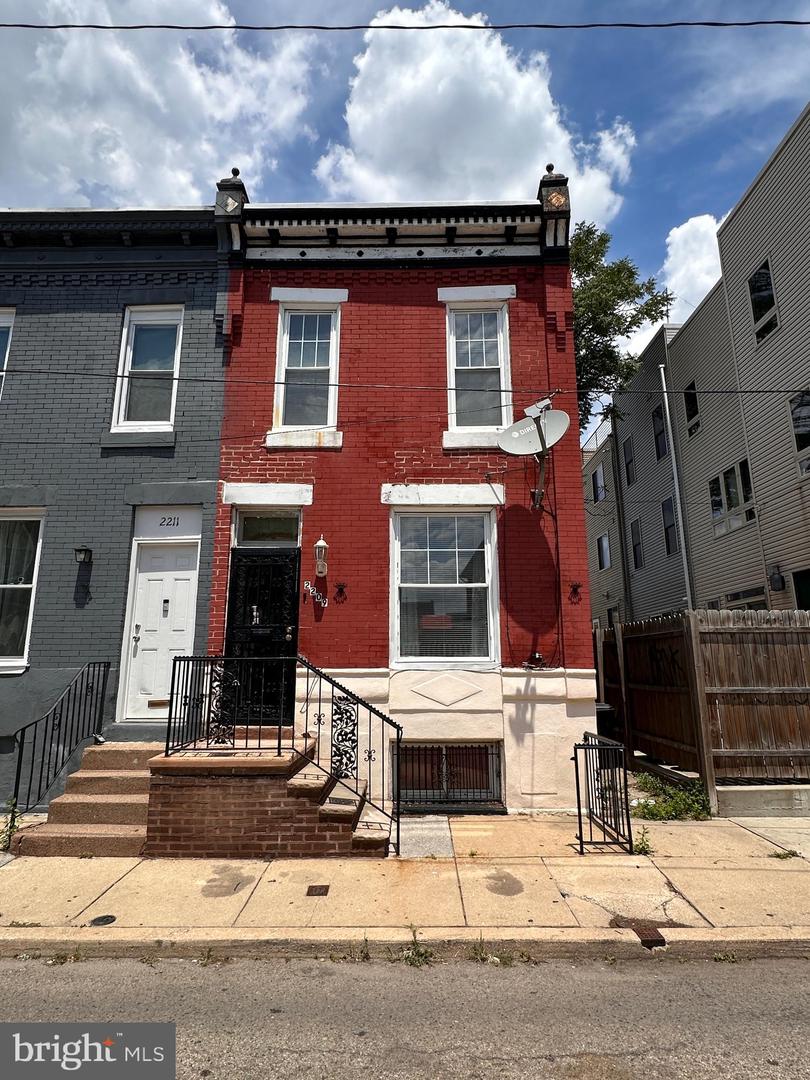 2209 Pierce Street, Philadelphia