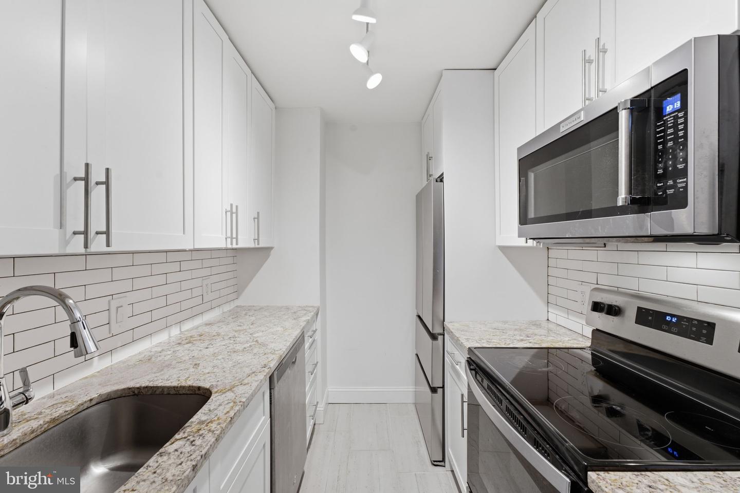 1901 John F Kennedy Boulevard #1824