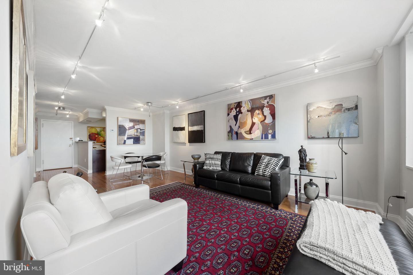 1901 John F Kennedy Boulevard #1903