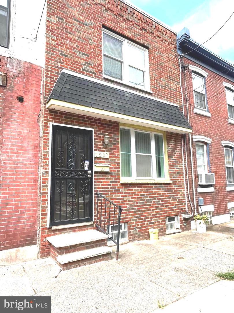1502 E Berks