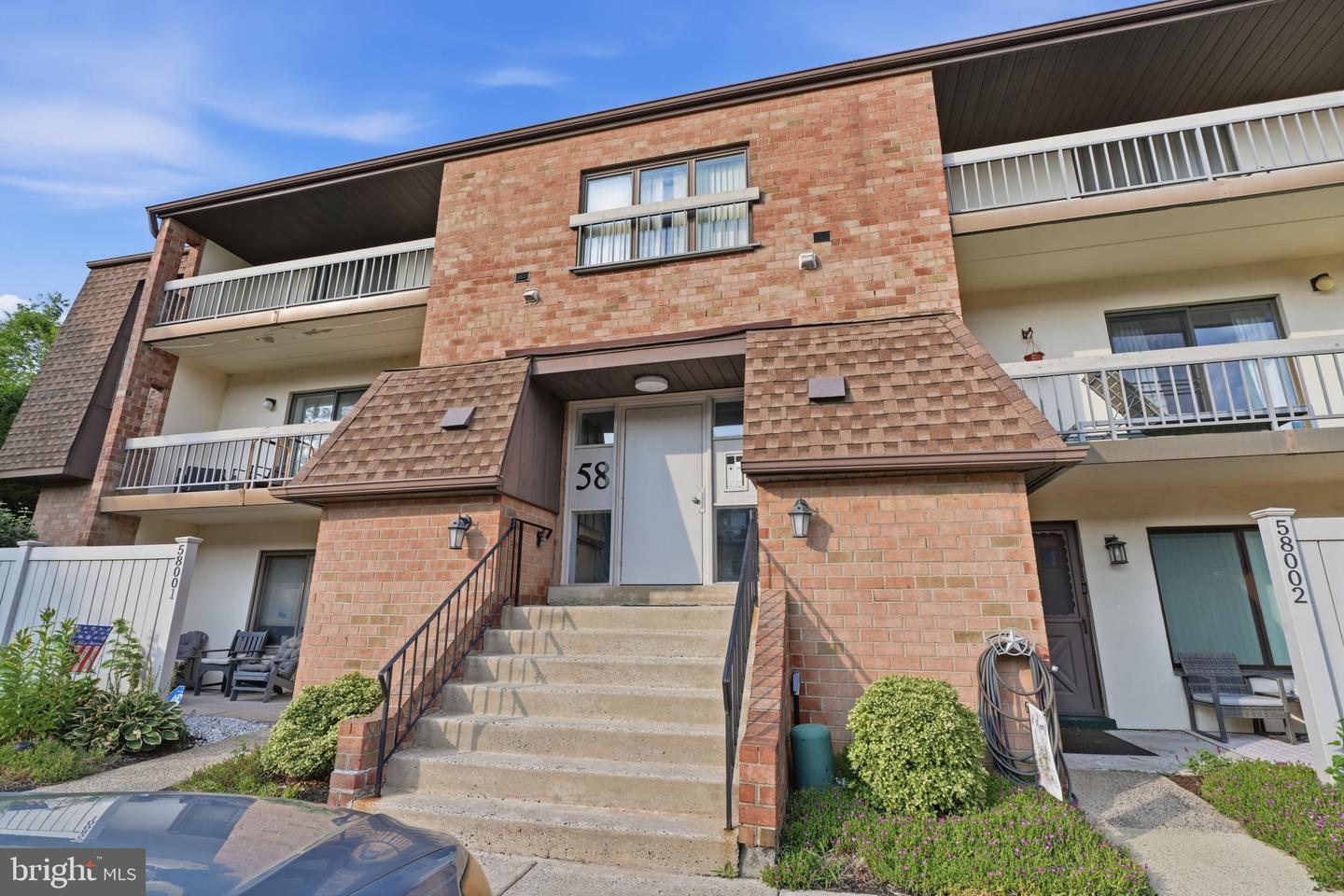 58102 Delaire Landing Road #102
