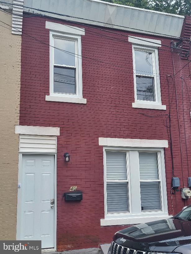 40 E Ashmead Street