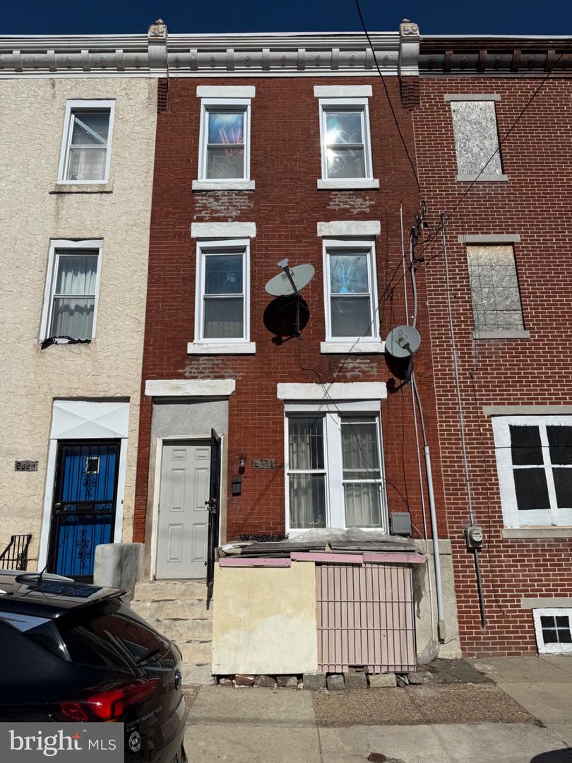 2021 W Westmoreland Street