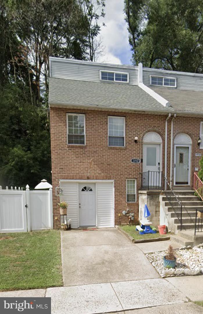 3712 Vale Lane