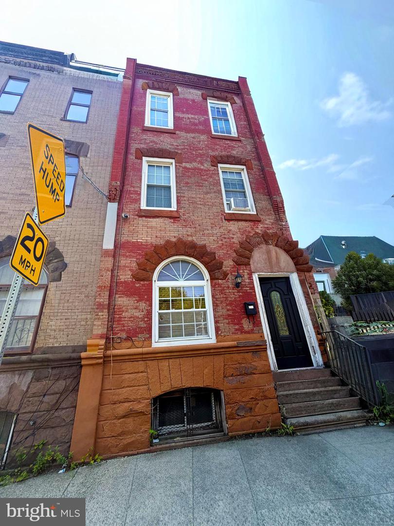 432 Diamond Street