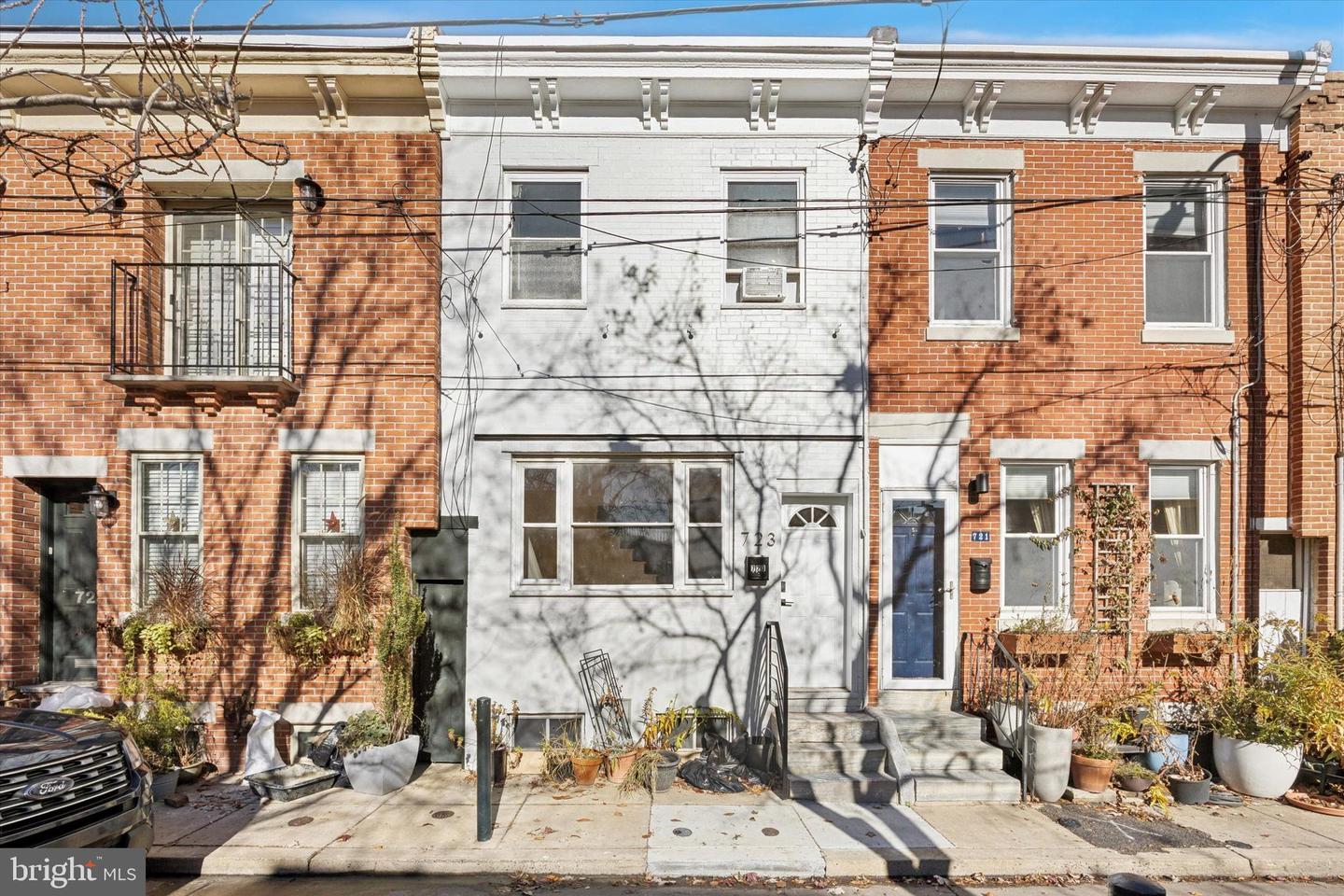 723 Sears Street