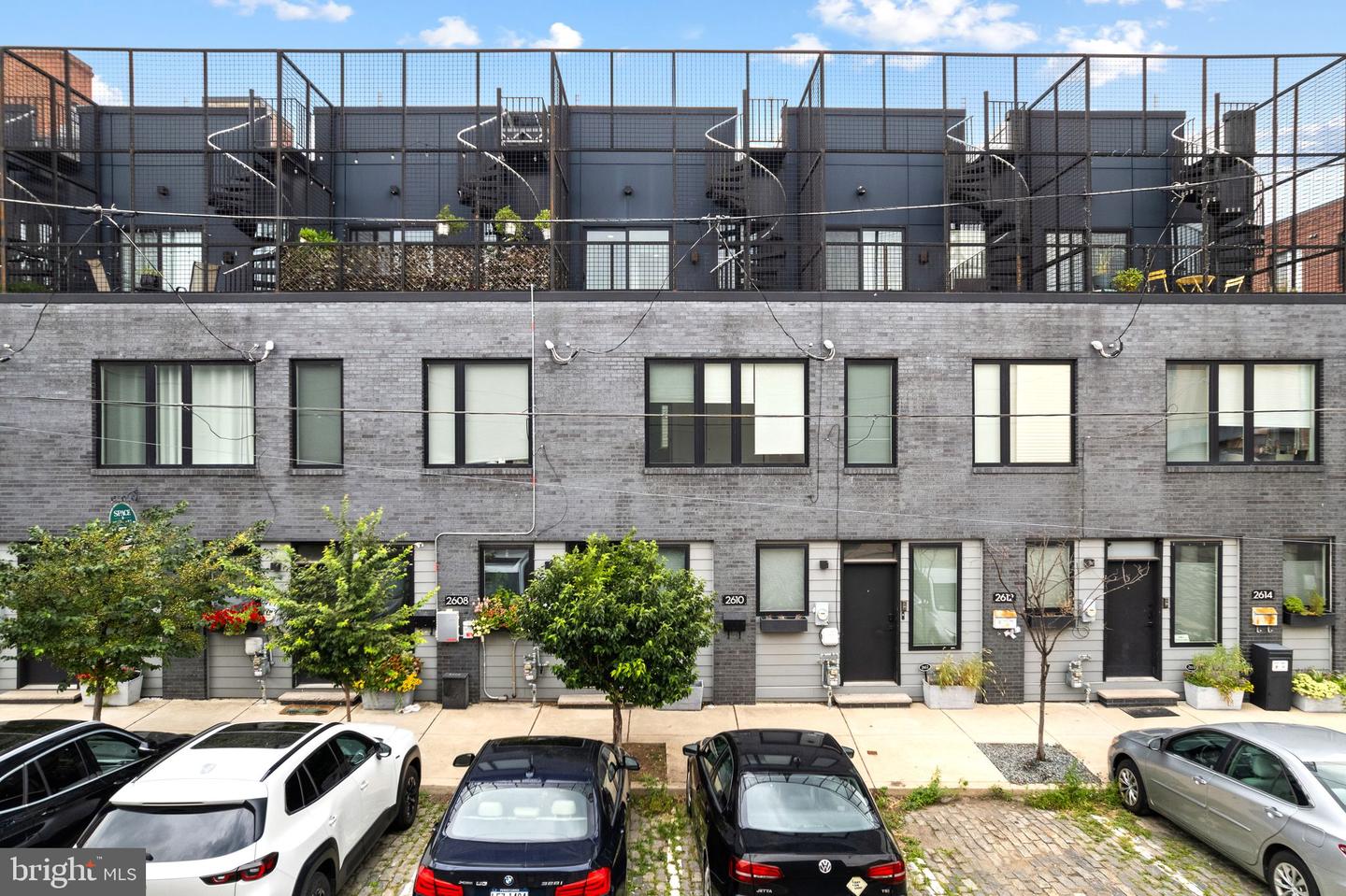 2610 Trenton Ave