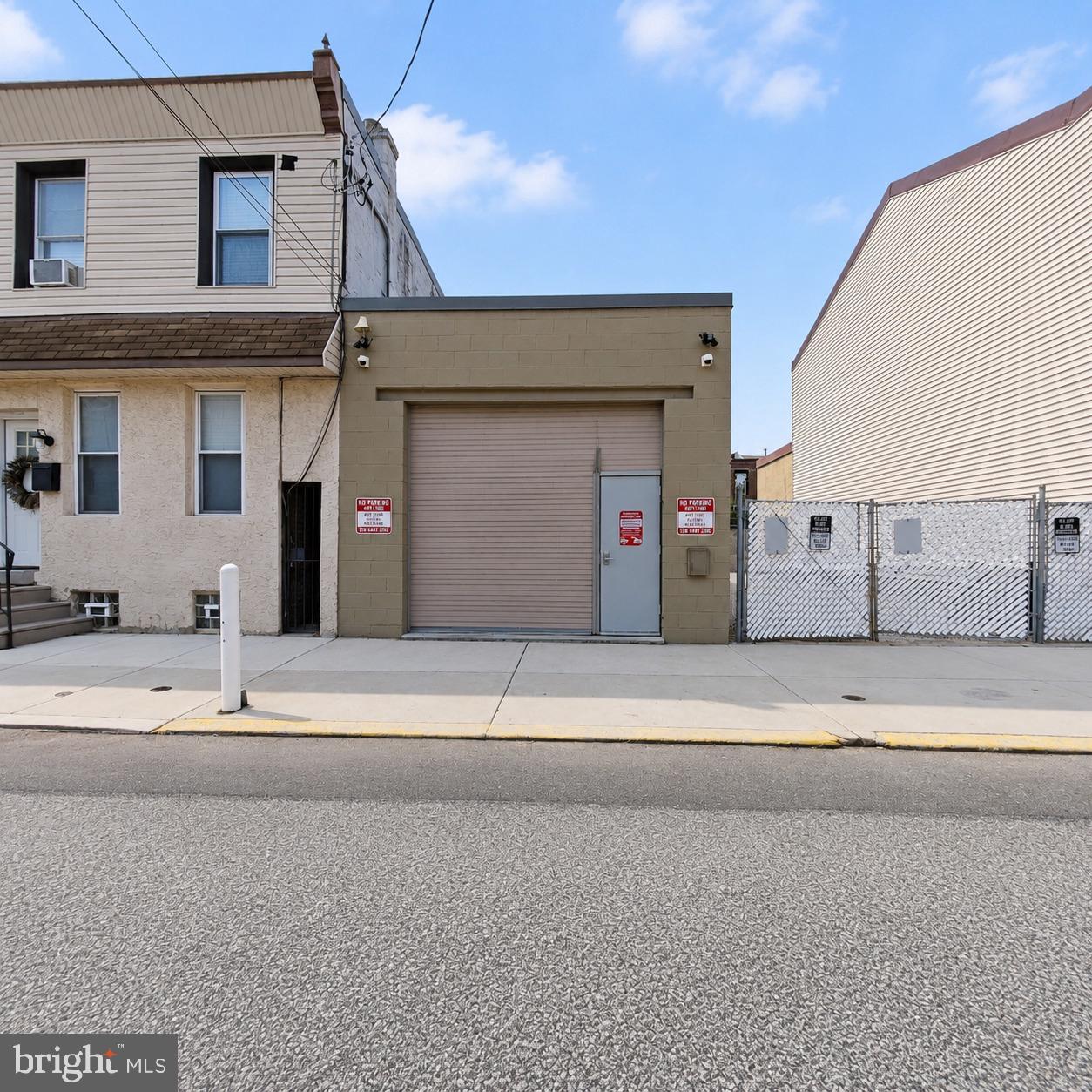 2664 Mercer Street